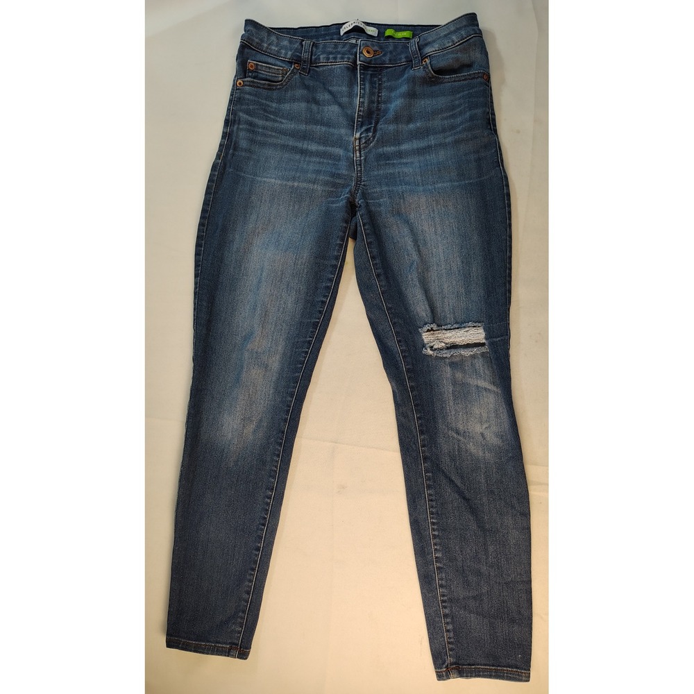 Celebrity Pink The Glam Skinny Jeans Medium Wash Distressed Knee Size 9/29